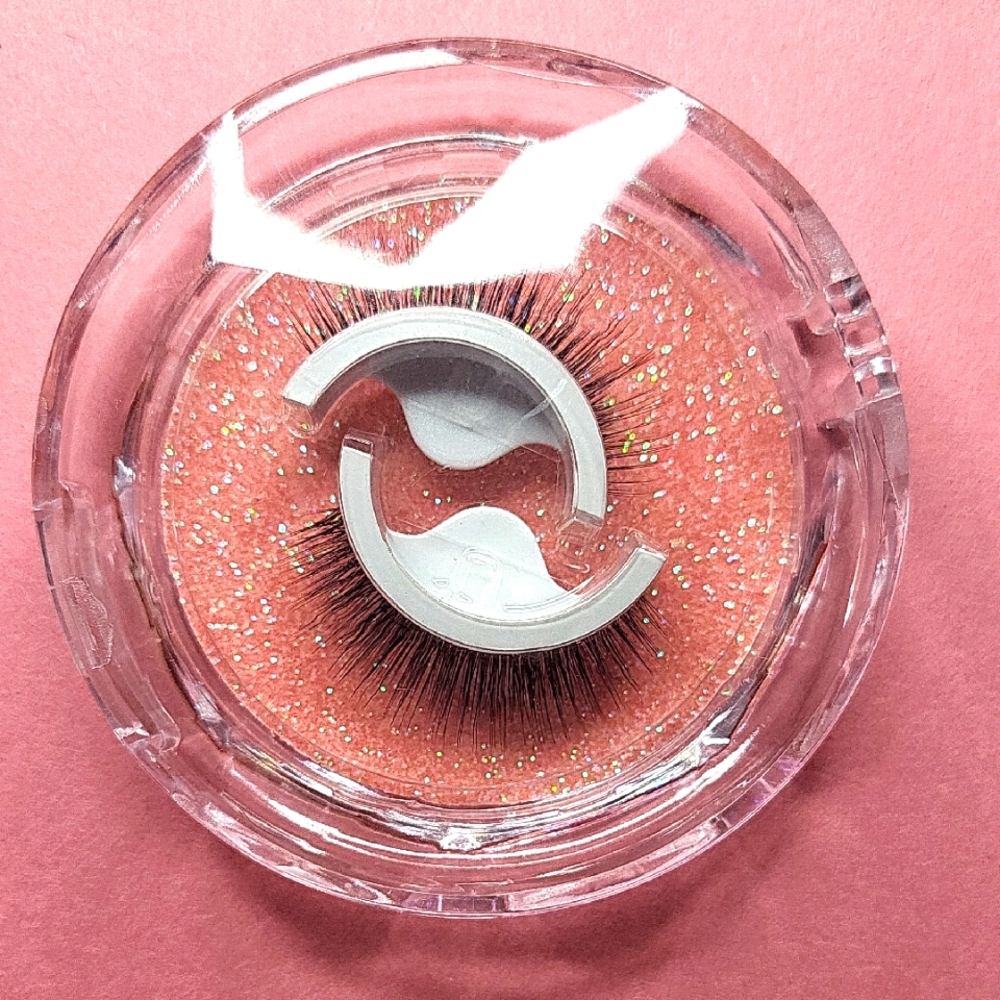 Self Adhesive Eyelashes No Glue!!